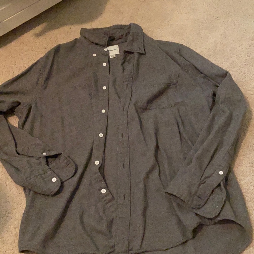 AEO MENS GREY BUTTON DOWN